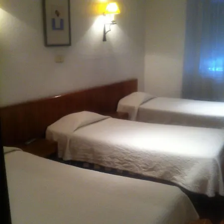 Monumental Hotel 2*